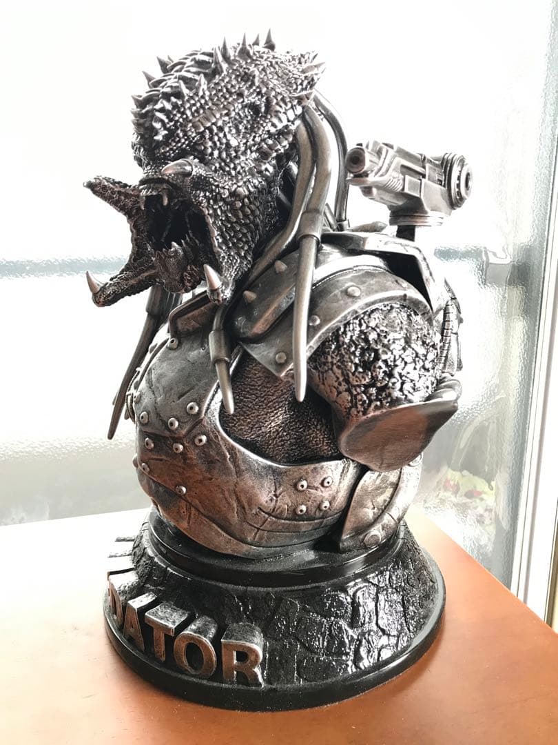 ❗️ プレデター ❗️フィギュア　約32~33cm ❗️ predator