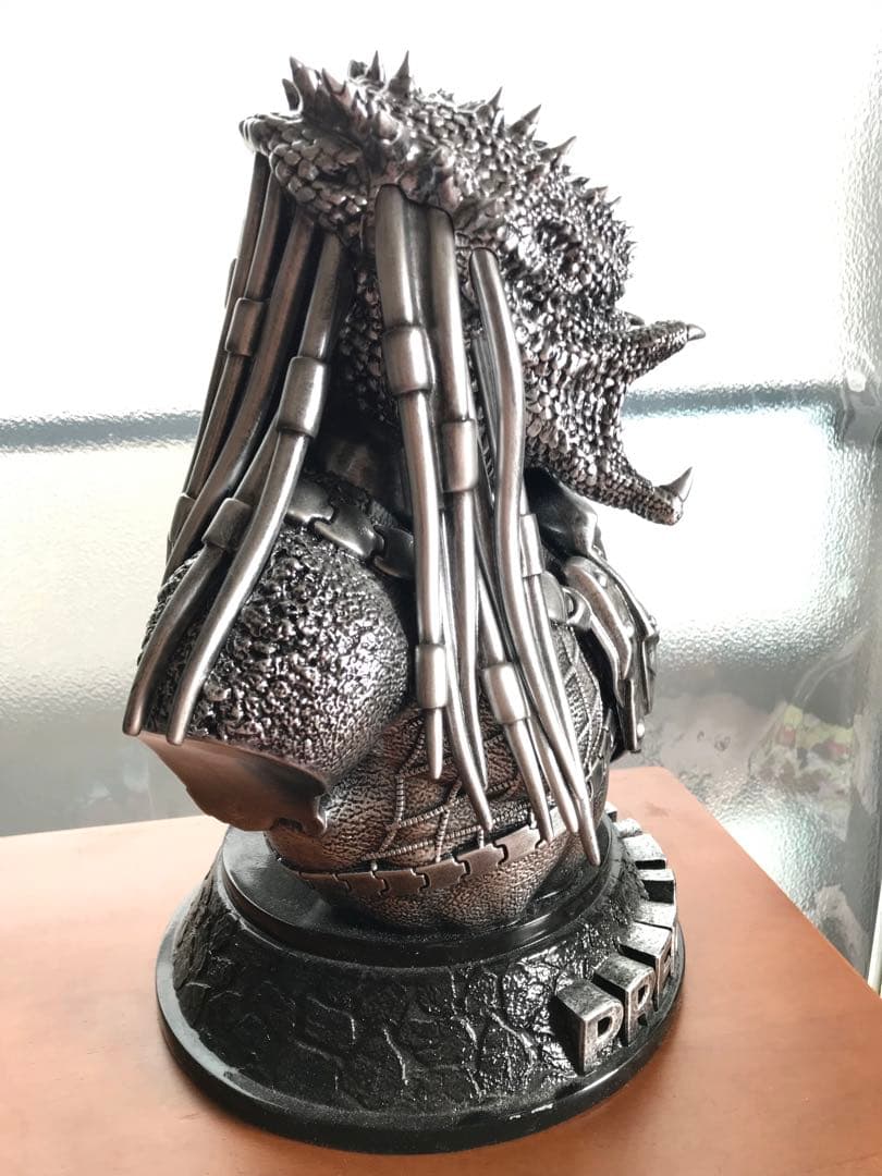 ❗️ プレデター ❗️フィギュア　約32~33cm ❗️ predator