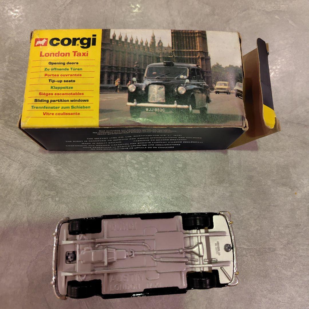 corgi箱入り