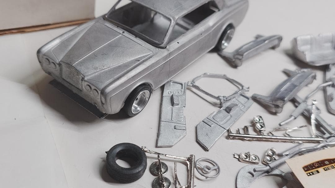 SMTSRolls Royce Corniche f.h.c. メタルキット
