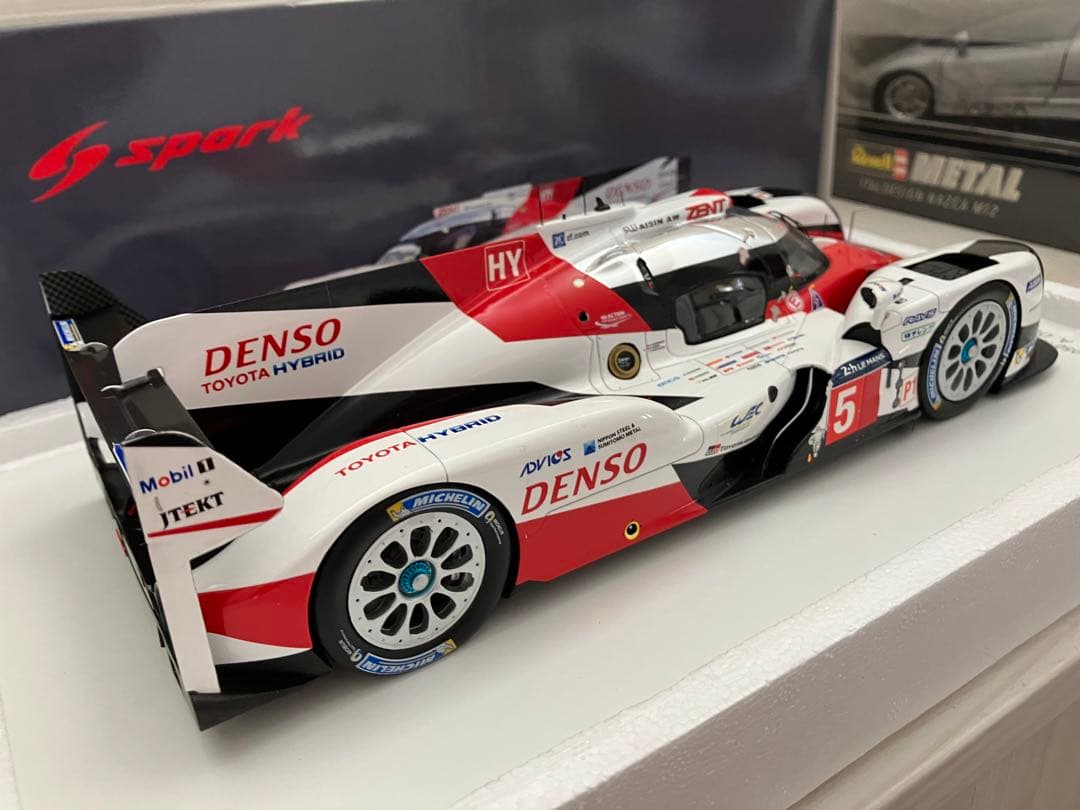 1/18スパーク Spark トヨタ TS050 Hybrid ルマン 24時間