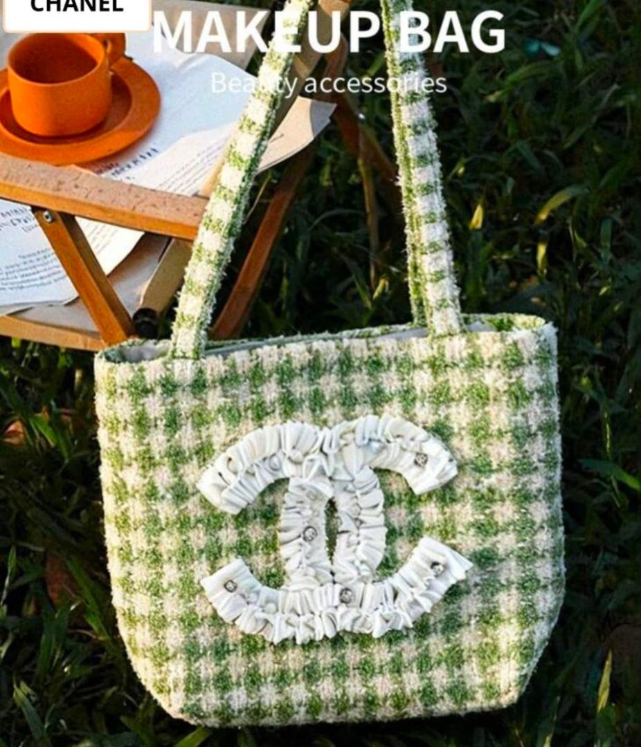 CHANEL メイクアップバッグ グリーン