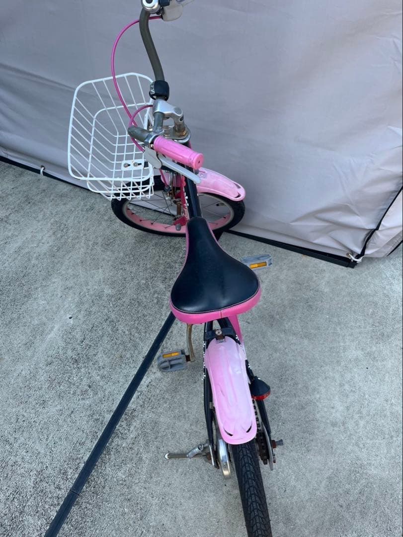女の子自転車　16インチ　raise 子供用自転車 黒とピンク