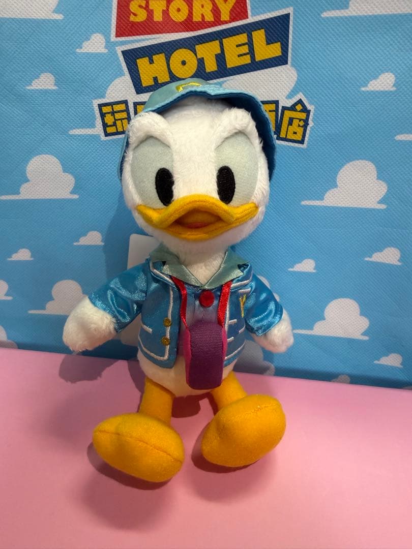 ディズニーシー　ドナルド　デイジー　ぬいぐるみバッジ　ディレクター