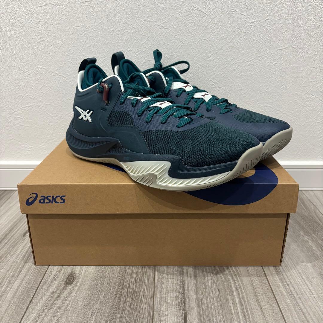 シューズ(男性用) NOVA SURGE LOW 2