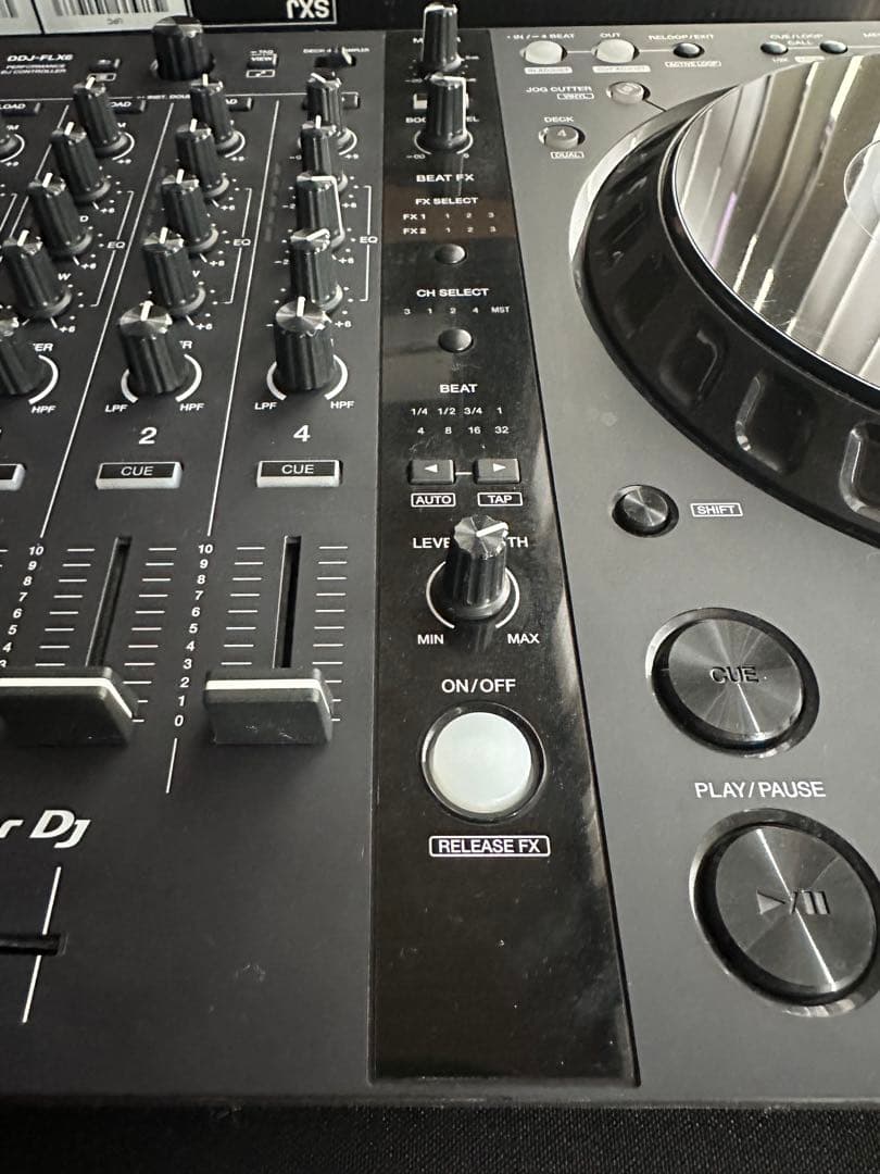 美品　pionner DDJ-FLX6 ケース付　化粧箱含め付属品有