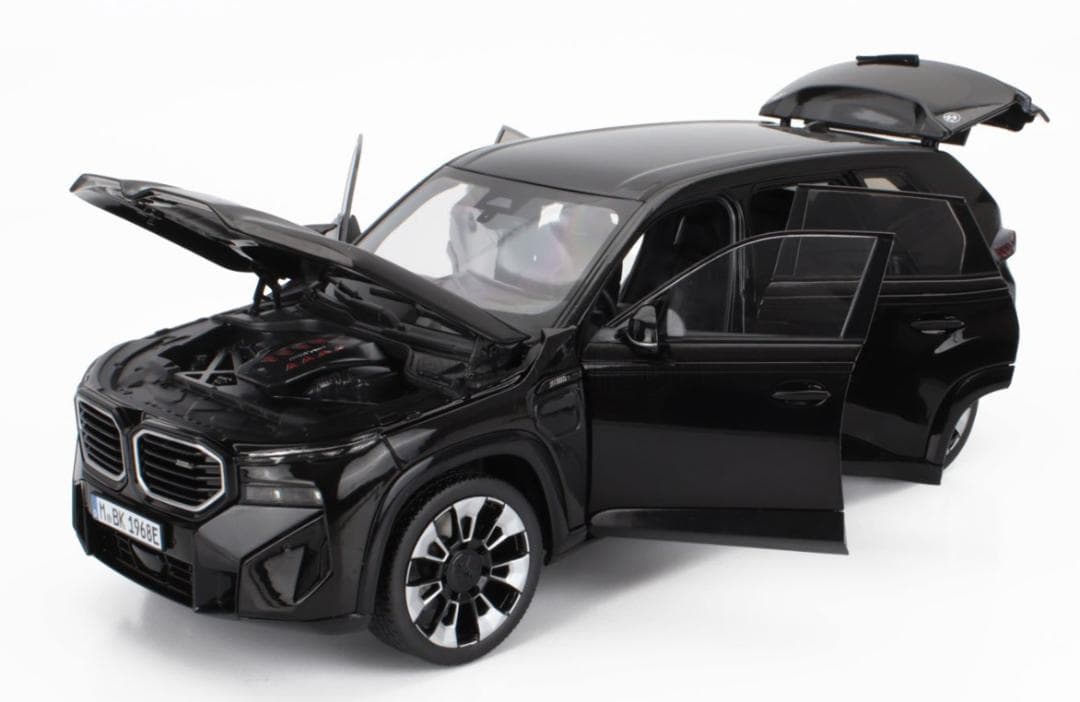 【新品】  XM (G09) ミニチャンプス 1/18 ミニカー
