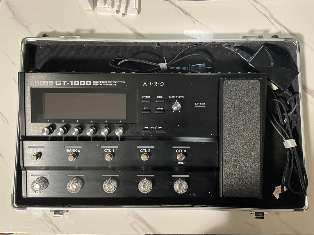 BOSS GT-1000 ソフトケースorハードケース付き