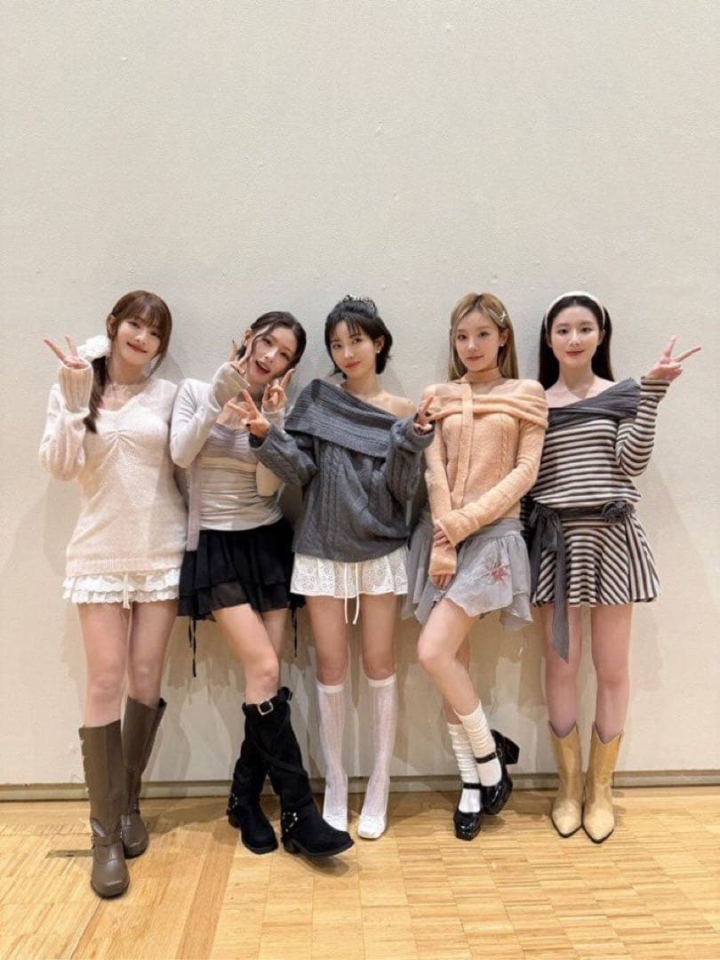 i-dle どうしよっかな　D賞　直筆サイン入り団体ワイドチェキ