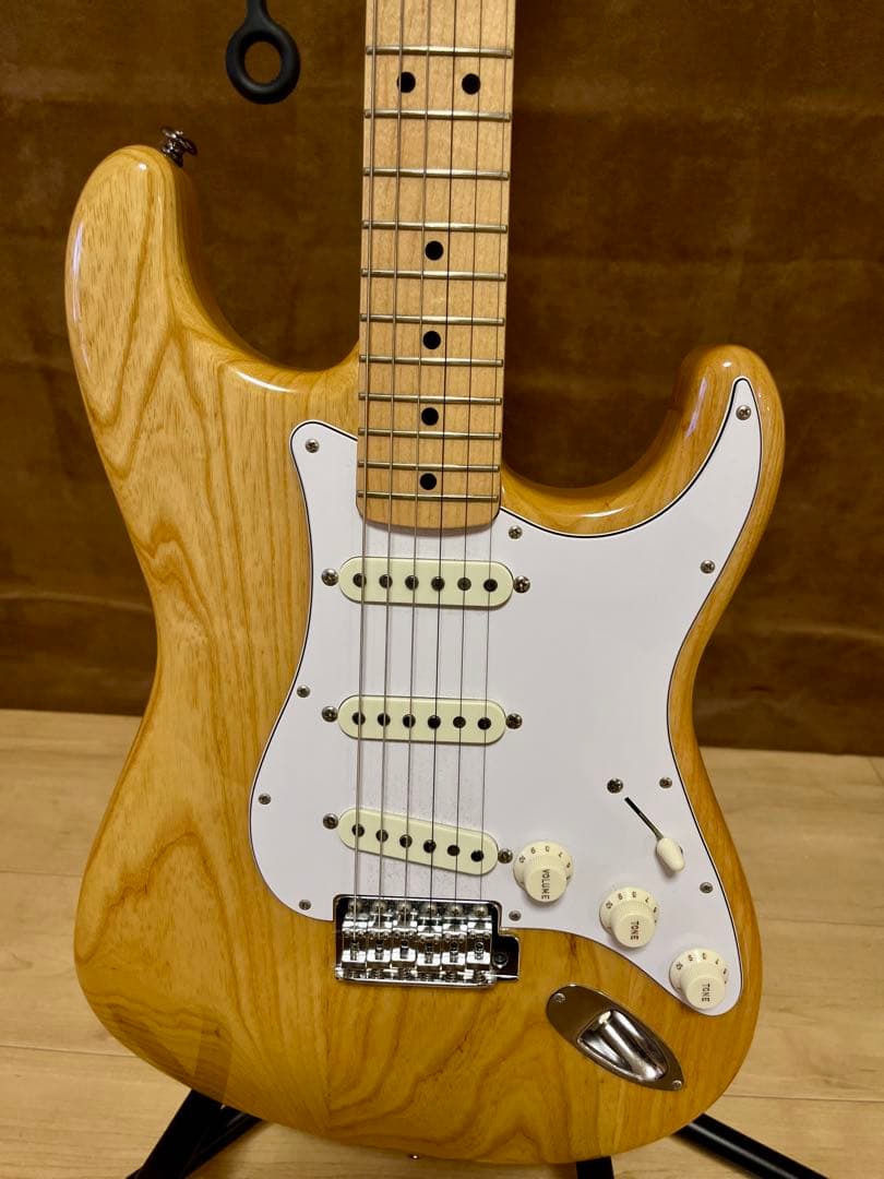 Fender Japanストラトキャスターアッシュボディash