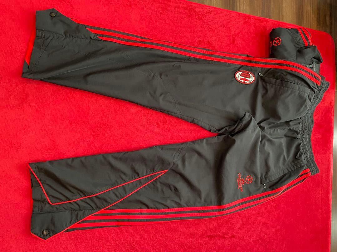 ぽ*ご様 adidas ACミラン ウィンドブレーカー