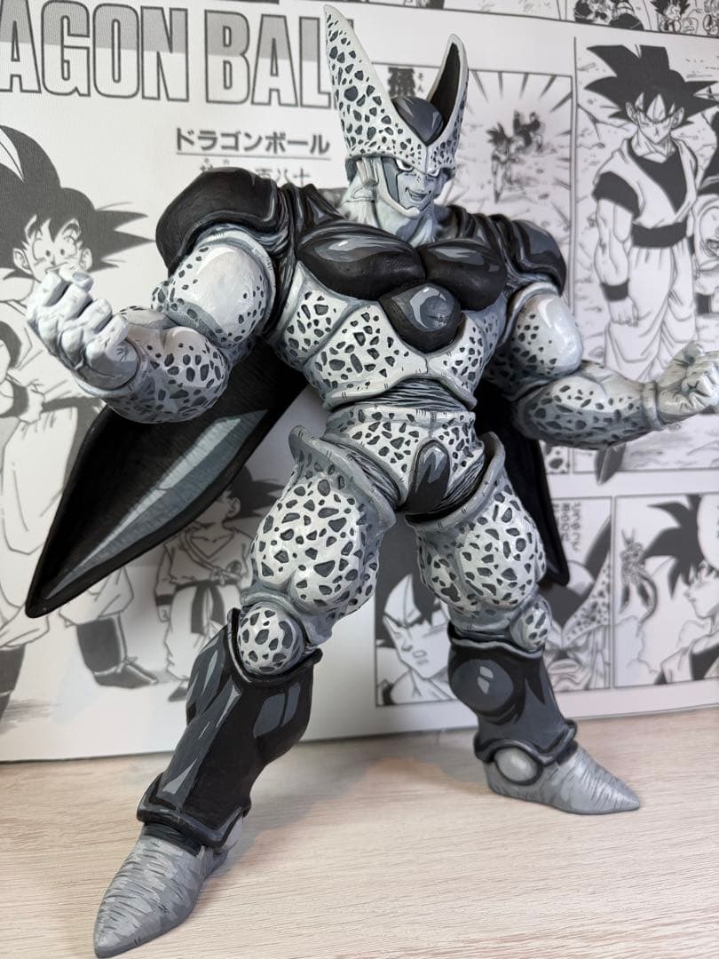 ドラゴンボール リペイント　セル　ラストワン賞 完全体 フィギュア　モノクロ色