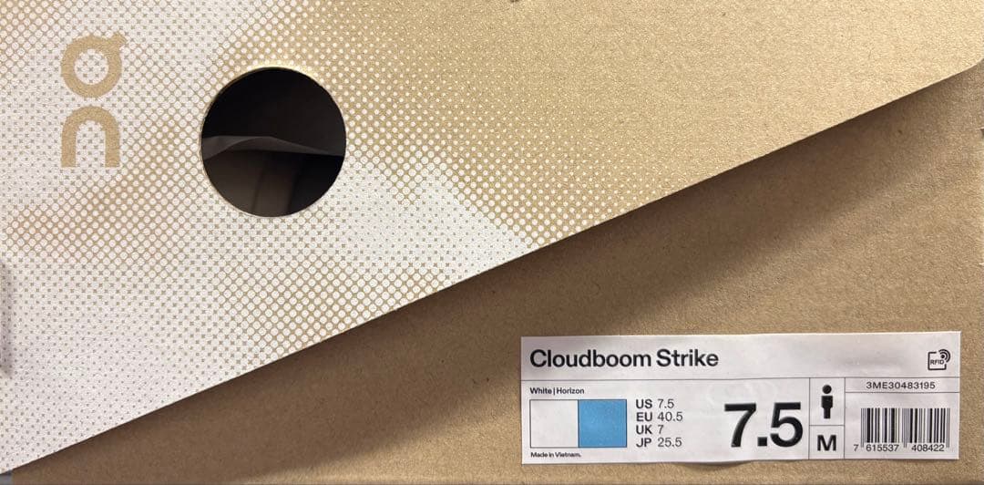 【新品正規品】早い者勝ち！大特価！クラウドブーム　ストライク 25.5cm①