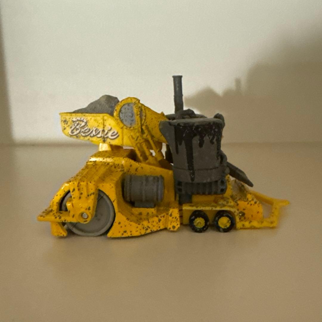 カーズ ベッシー マテル