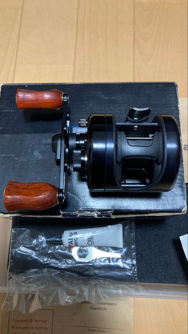 極美品　ambassadeur Black Max 1600C アブ　未使用