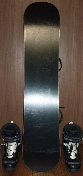 美品 IGNIO 子供用 スノーボード 3点セット 板108cm ブーツ23cm