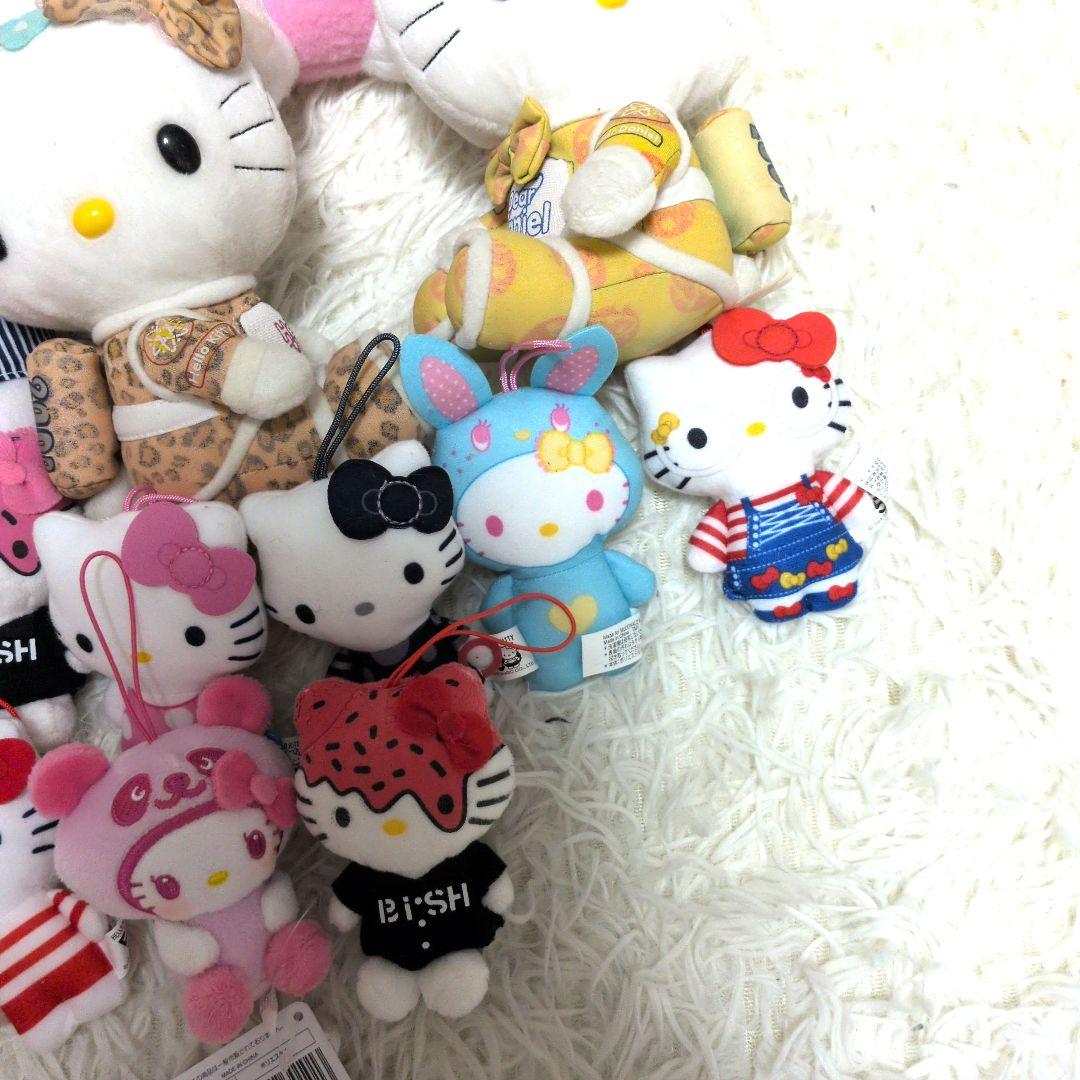 Sanrio ハローキティ　ぬいぐるみ　おまとめ売り　32個