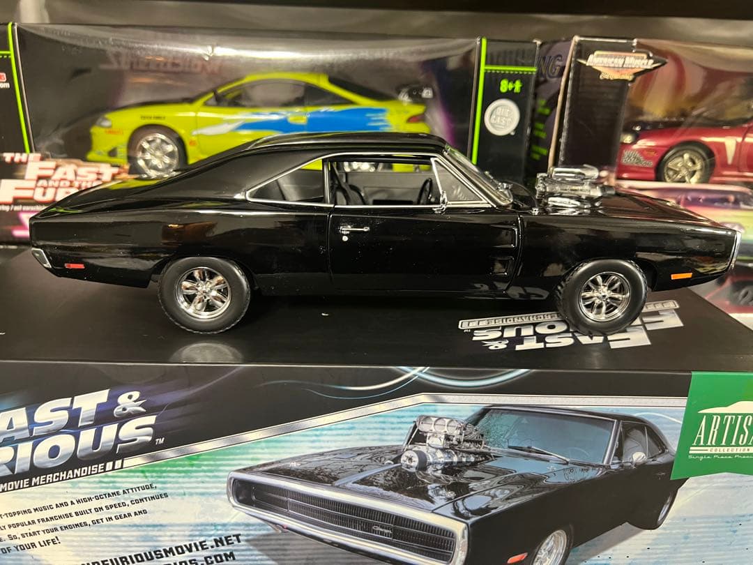【希少】GREENLIGHT FAST&FURIOUS DODGE 1/18
