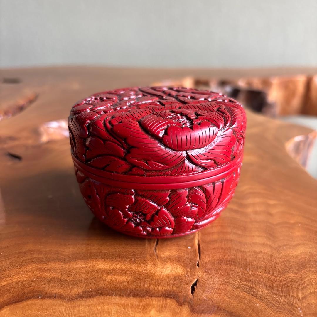 堆朱牡丹唐草 棗 泉山作 茶道具 共箱