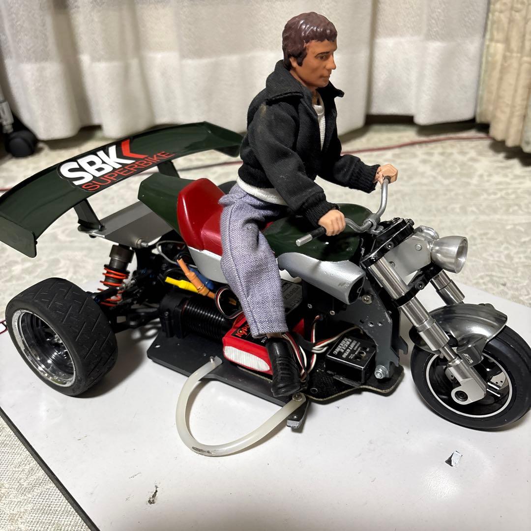 電動ラジコンバイク　３輪トライク　ラジコンライダー人形セットメカ付きセット