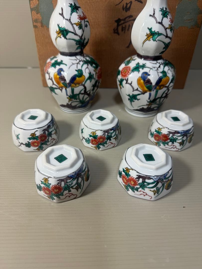 2371 九谷焼 古九谷　風花鳥　角福　酒器セット　徳利2客　猪口5客　未使用