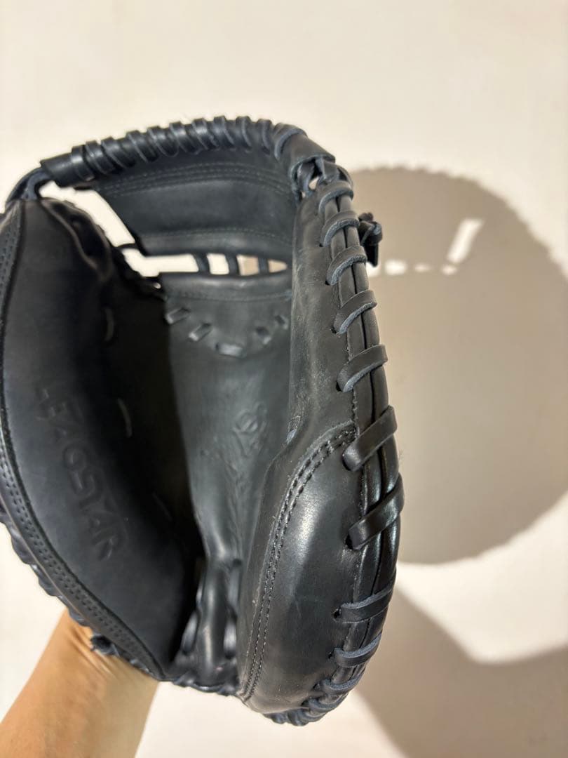 LEAG STAR 黒 キャッチャーミット　グローブ