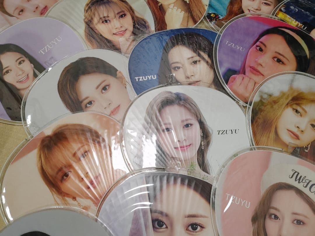 TWICE TZUYU うちわ