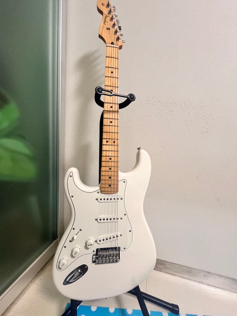 fender ストラトキャスター　メキシコ　レフティ　左利き用
