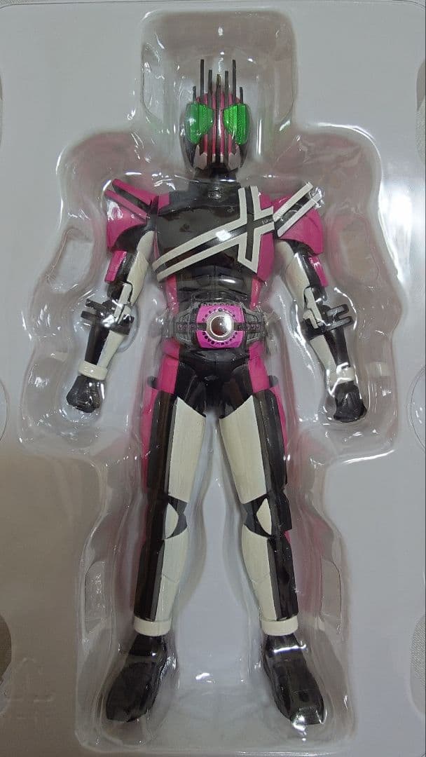 フィギュアーツ 真骨彫 仮面ライダー ディケイド ネオディケイドライバーVer.
