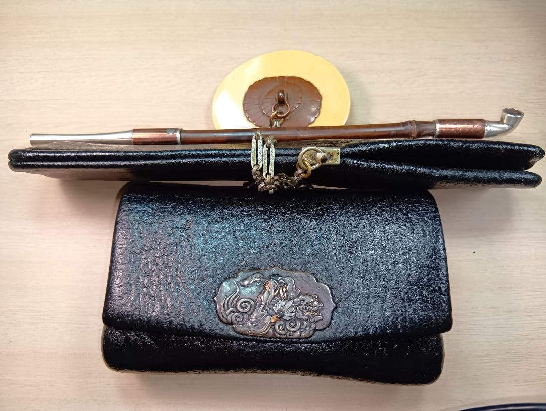 煙草入／天狗前金具／極上美品金工根付／２色煙管