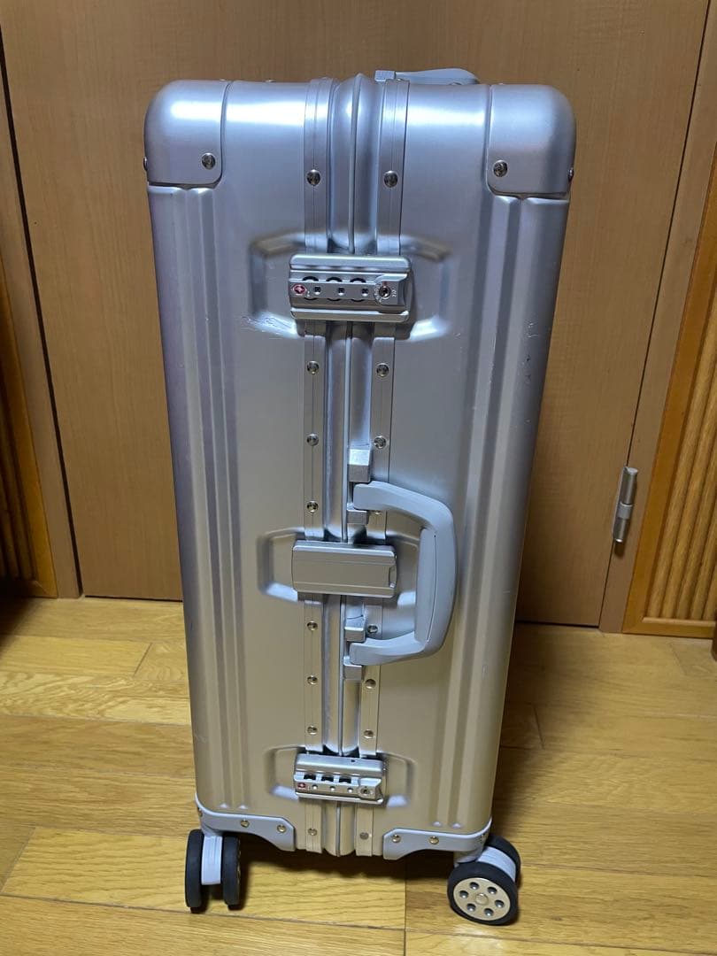 メルセデス・ベンツ アルミスーツケース　中古