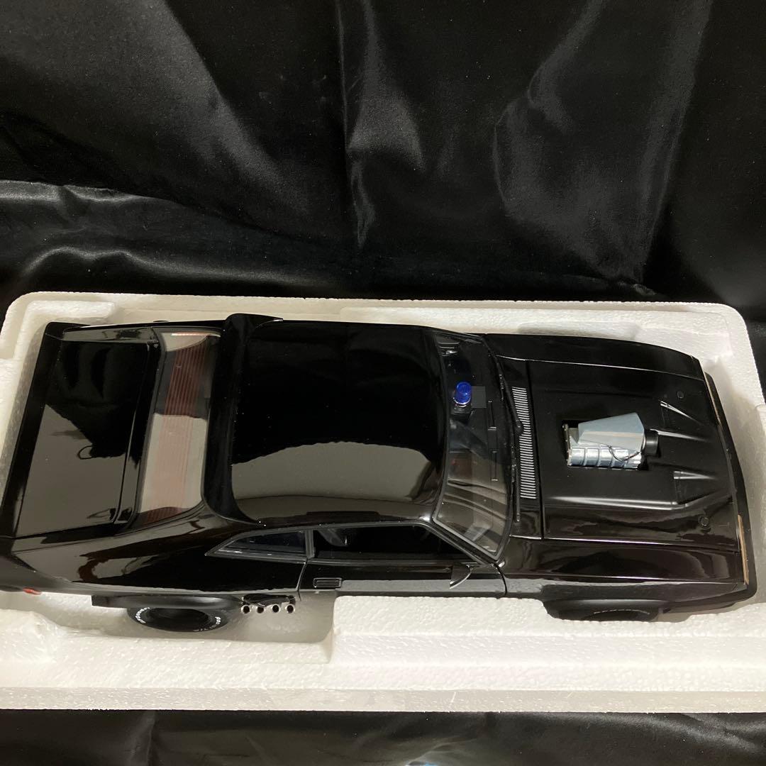 ミニカー FORD FALCON XB INTERCEPTOR 1/18 AUTO ART