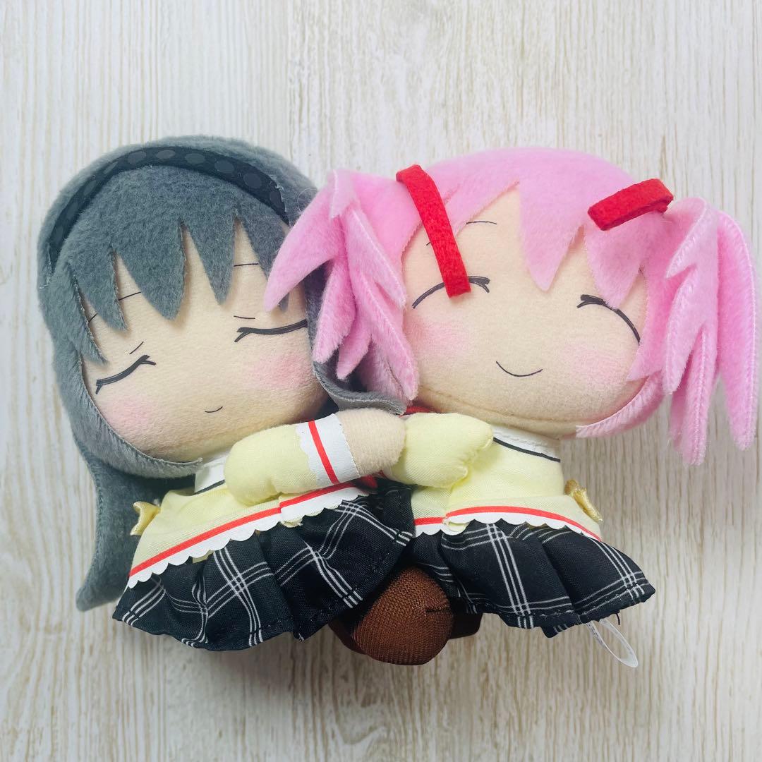 【希少・新品】魔法少女まどか☆マギカ 叛逆の物語 ハグぐるみ まどか&ほむら