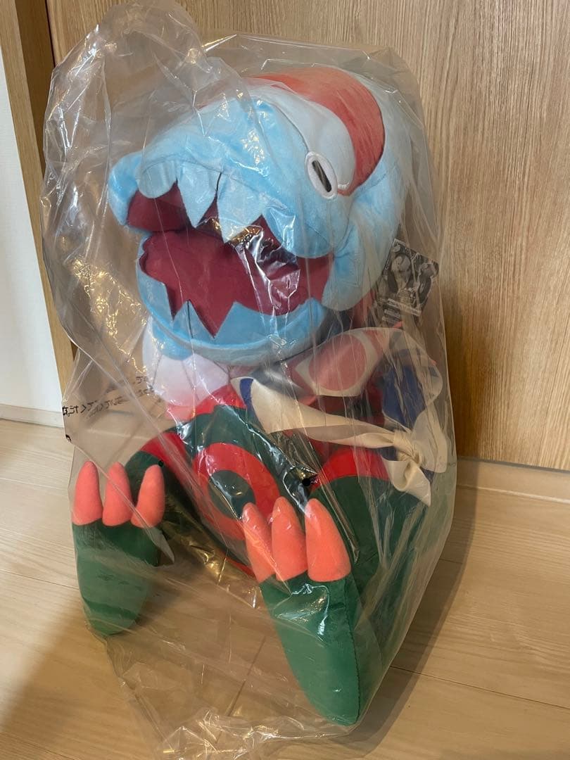 ポケモン　ウオノラゴン　エラがみ　ぬいぐるみ