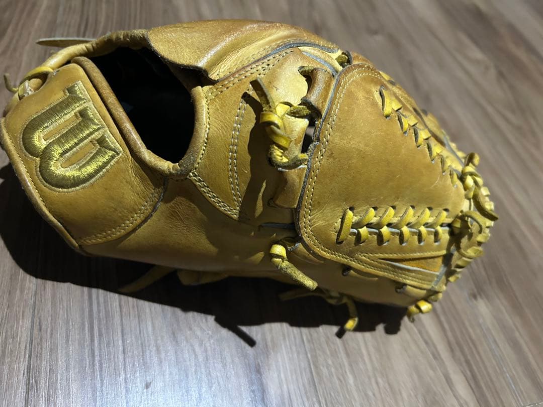Wilson 硬式グローブ イエロー　投手用