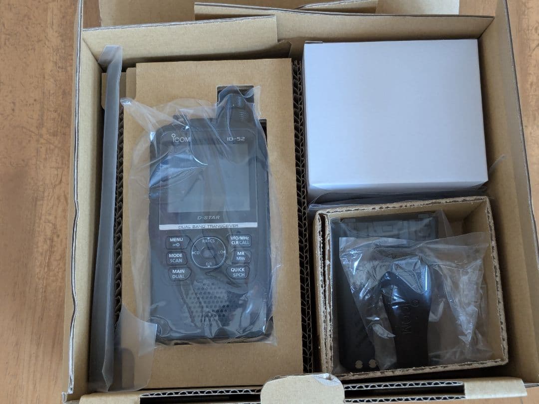 Icom ID-52 D-STAR トランシーバー