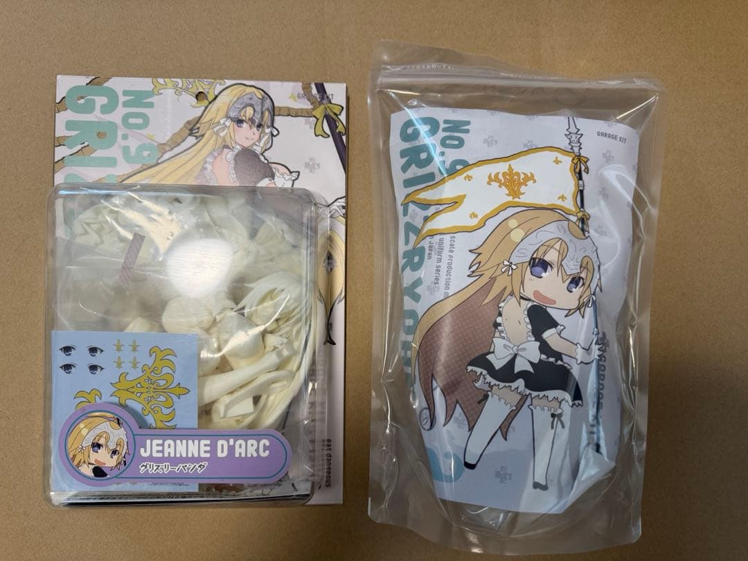 グリズリーパンダ　ジャンヌ・ダルク メイド服 ガレージキット　ワンフェス
