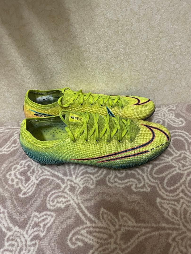 Nike マーキュリアル　ヴェイパー13エリート　ag