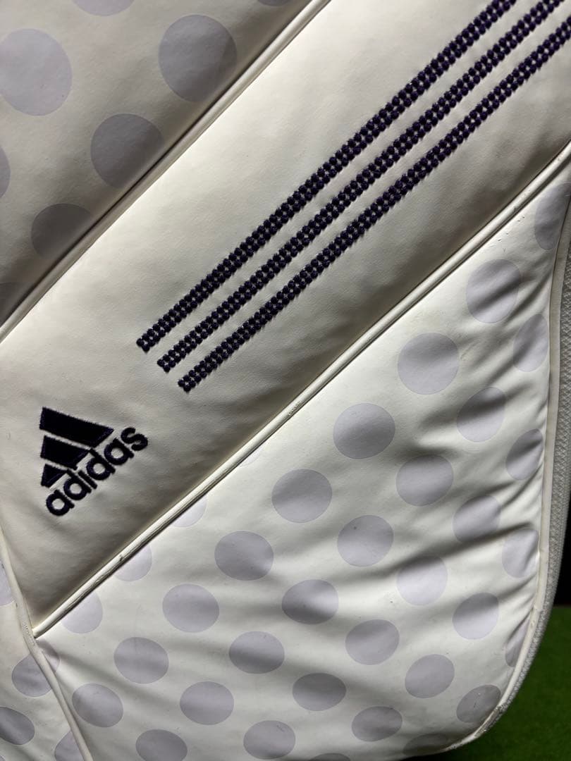 【最終値下げ】adidasレディースキャディバッグ ホワイト おまけつき