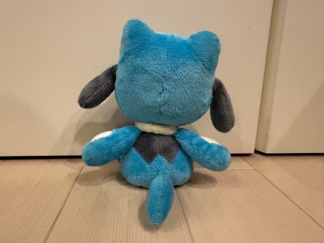 リオルドール　ぬいぐるみ　タグ付き