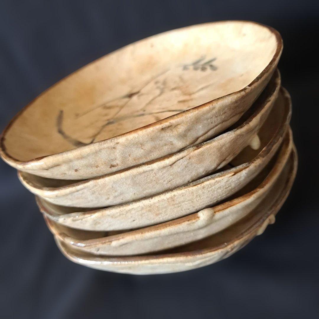 「渋さ 枯れ味 志野焼の魅力！」 志野皿(幅14cm)5客セット 箱付き 骨董ア