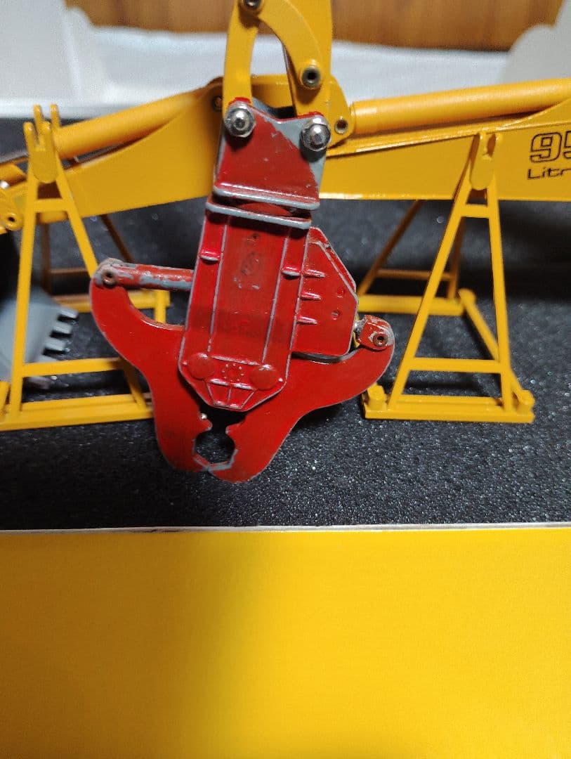 LIEBHERR R954BV解体機　絶版品
