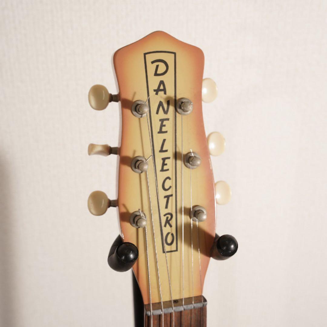 Danelectro U2 復刻モデルCream Burst エレキギター