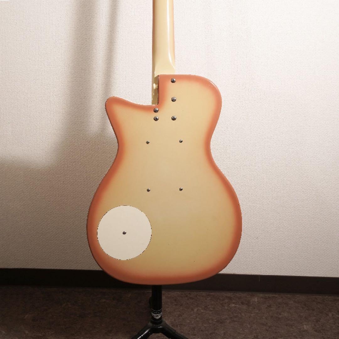 Danelectro U2 復刻モデルCream Burst エレキギター