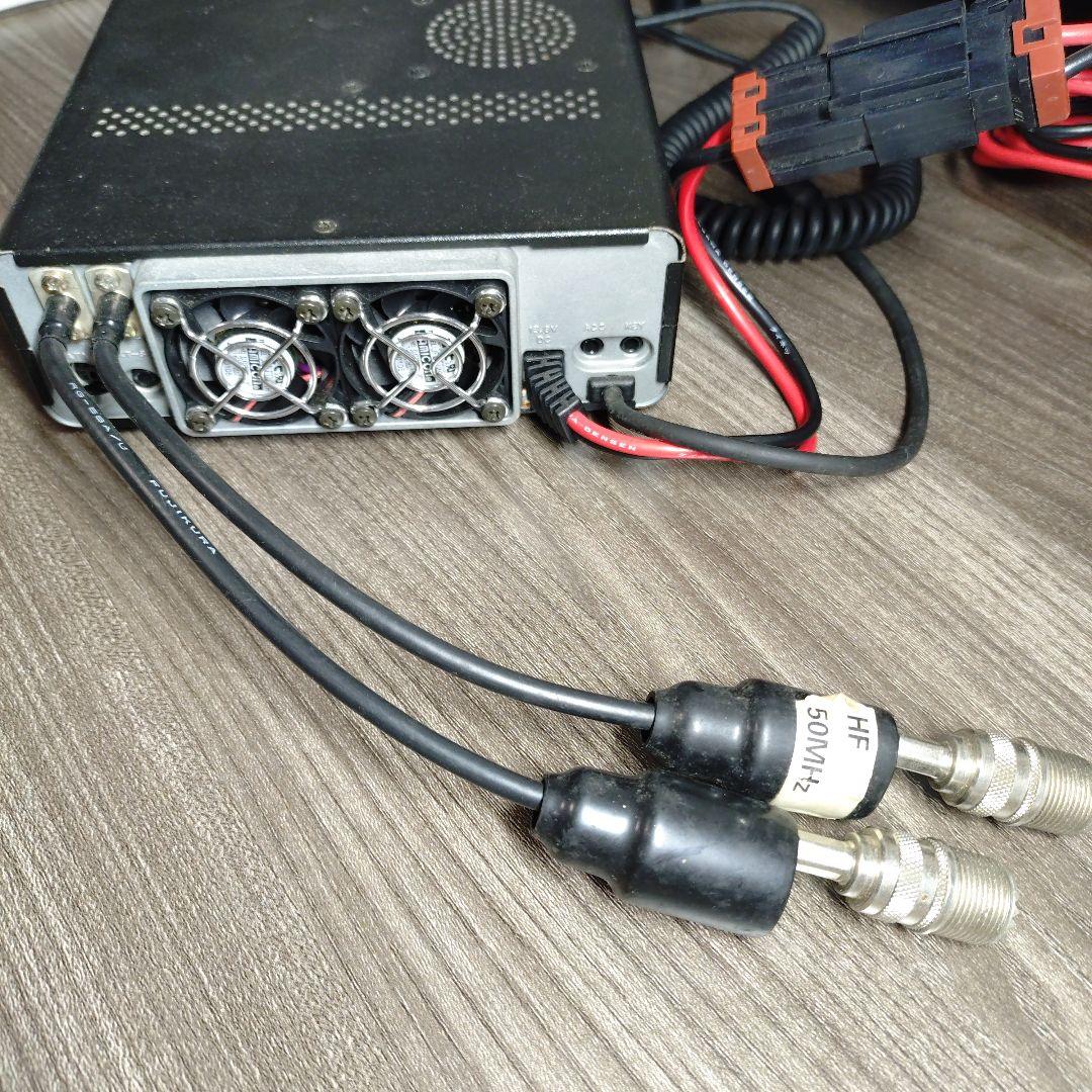 八重洲 FT-100 無線機
