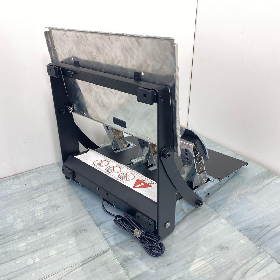 THRUSTMASTER T500 RS レーシングホイール　ペダル