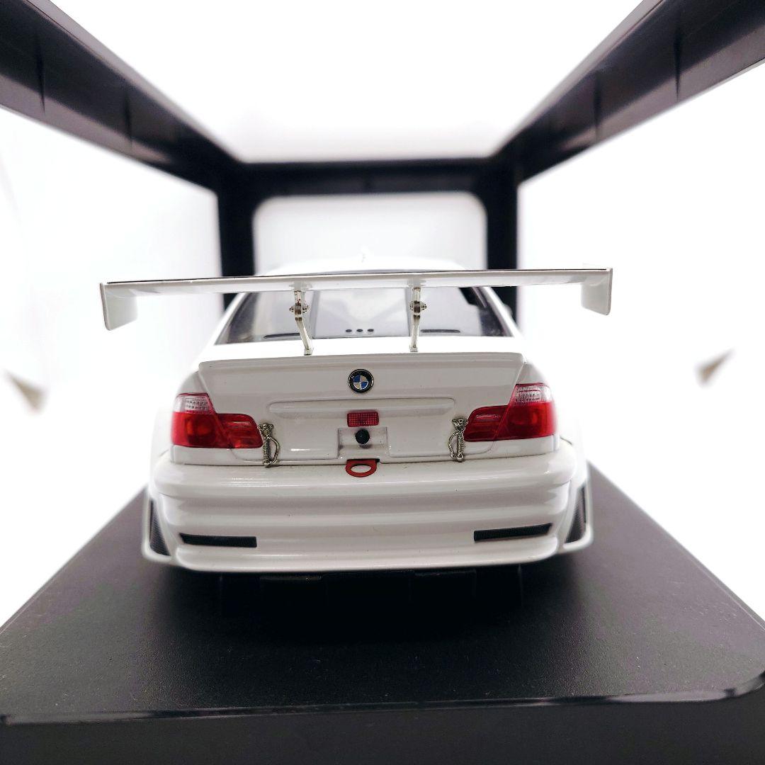絶版 1/18 オートアート  M3 GT-R ホワイト