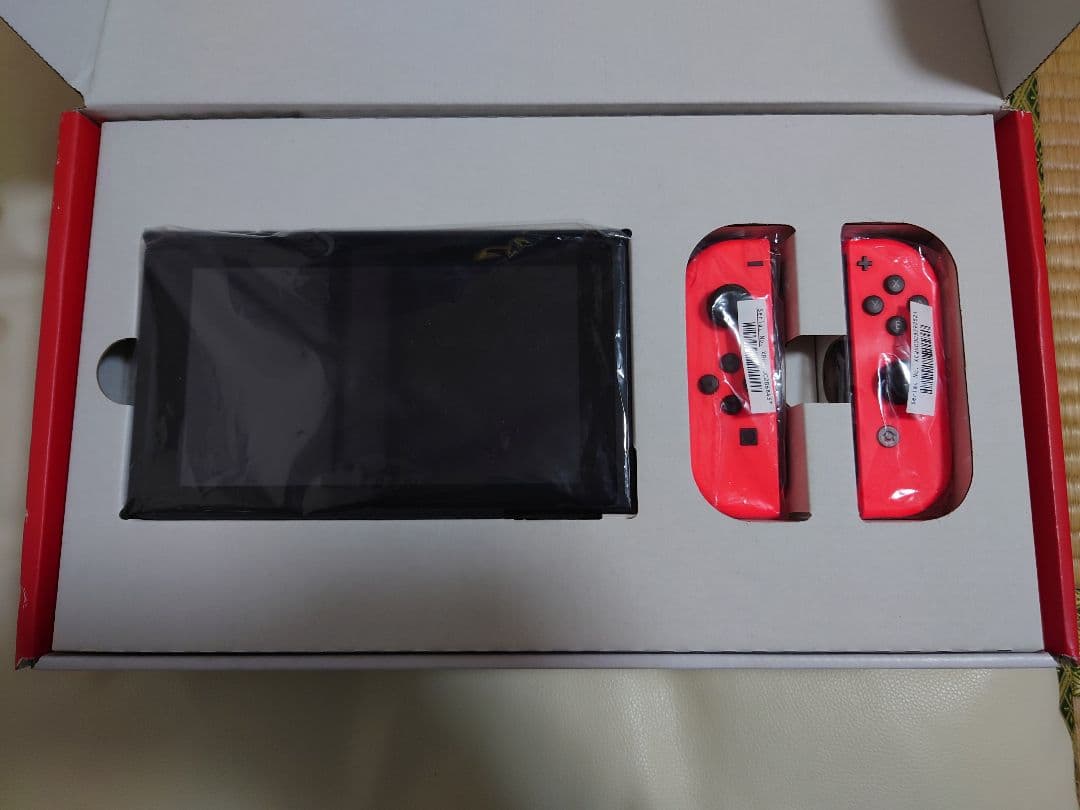 【完品+おまけ】Nintendo Switch 本体 キャリングケース フィルム
