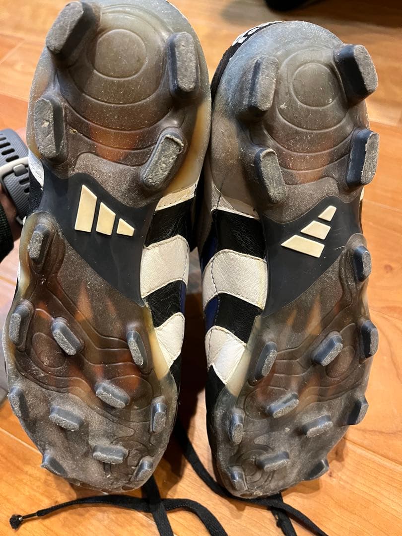 アディダス　サッカースパイク　ノヴァ　レア　25.5センチ