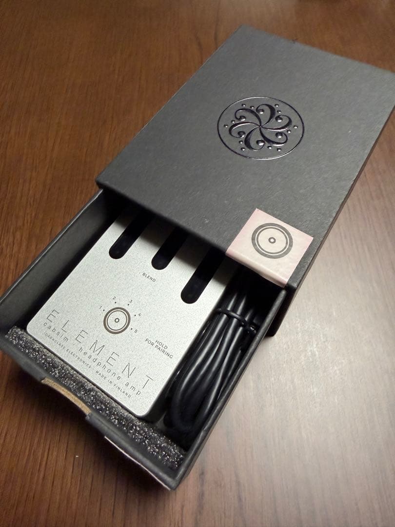 Darkglass Electronics ELEMENT ヘッドフォンアンプ
